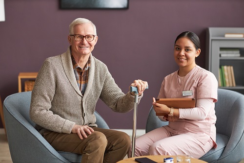 Doctor providing compassionate care to elderly patient - Heart to Heart Hospice